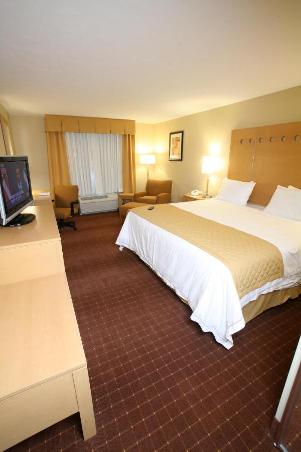 Holiday Inn Express Saltillo Zona Aeropuerto By Ihg Kültér fotó