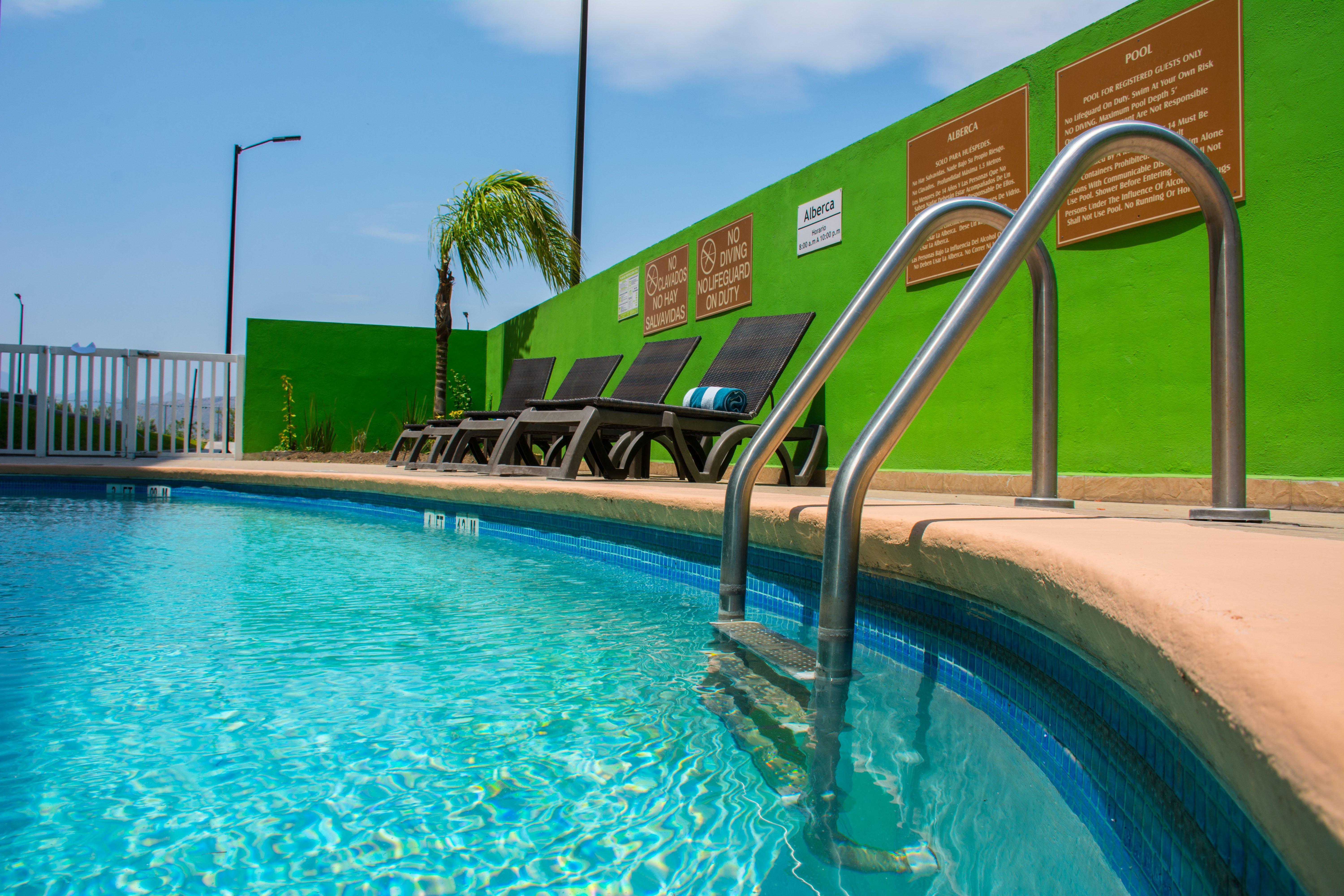 Holiday Inn Express Saltillo Zona Aeropuerto By Ihg Kültér fotó