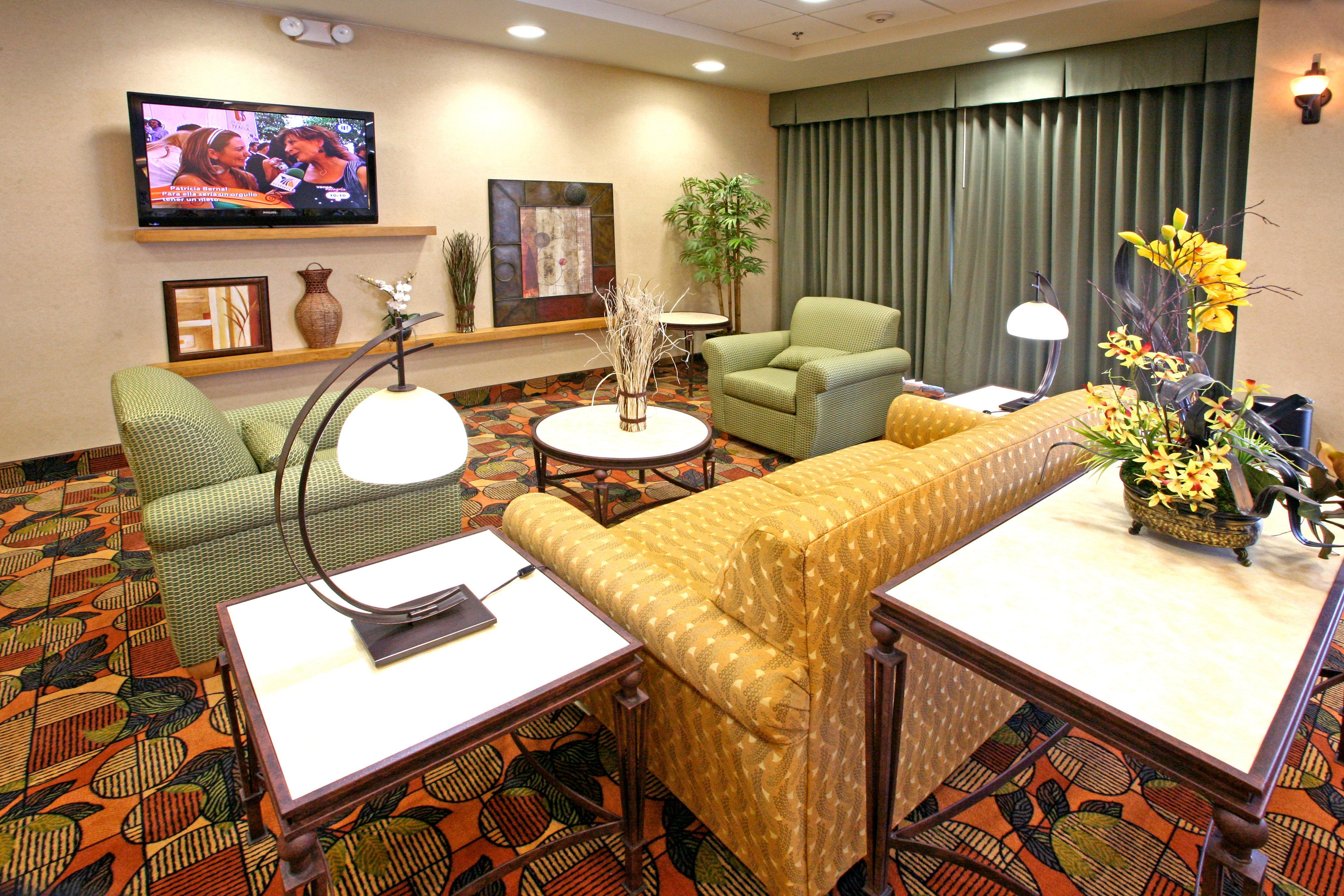 Holiday Inn Express Saltillo Zona Aeropuerto By Ihg Kültér fotó