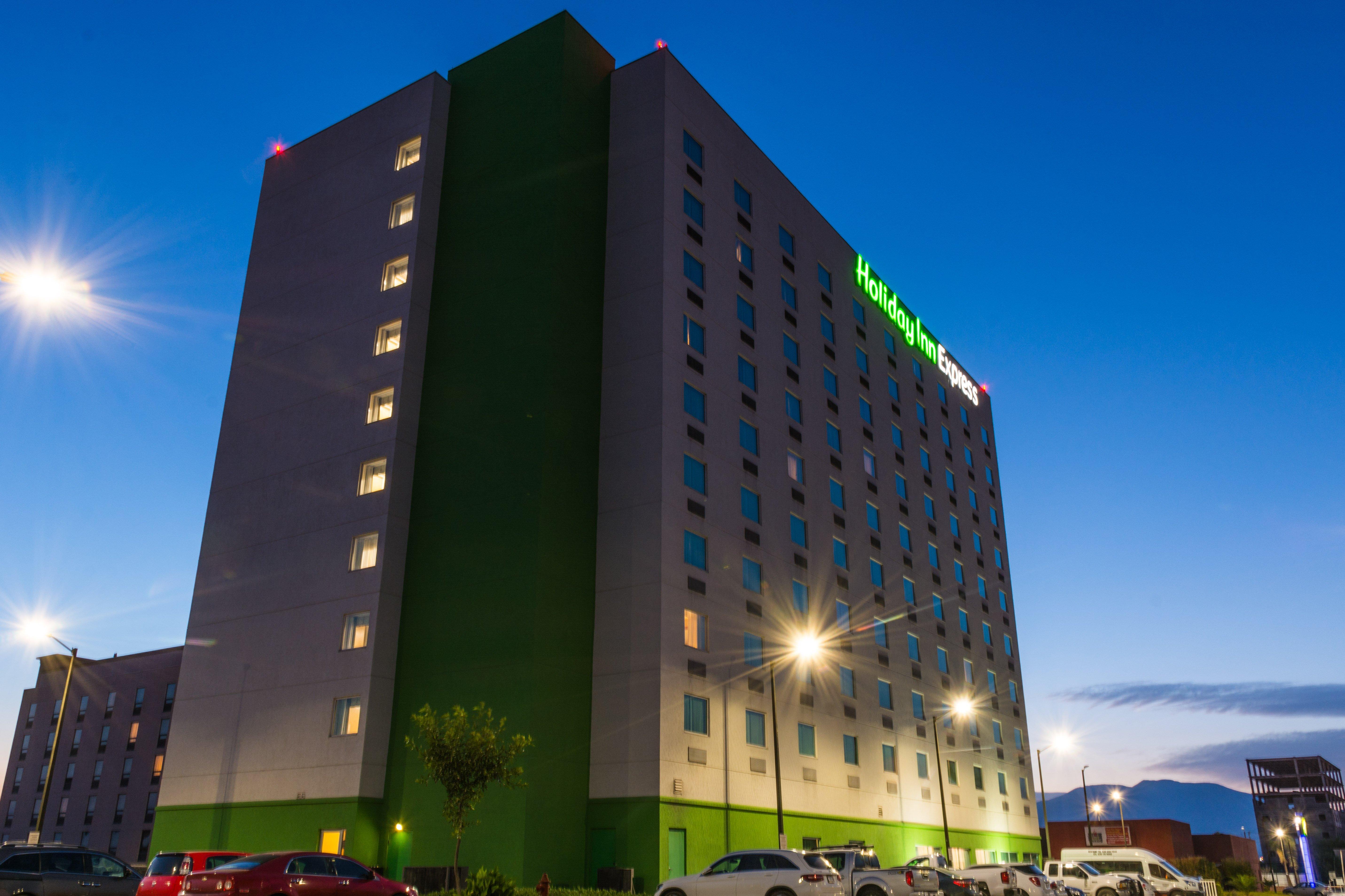 Holiday Inn Express Saltillo Zona Aeropuerto By Ihg Kültér fotó