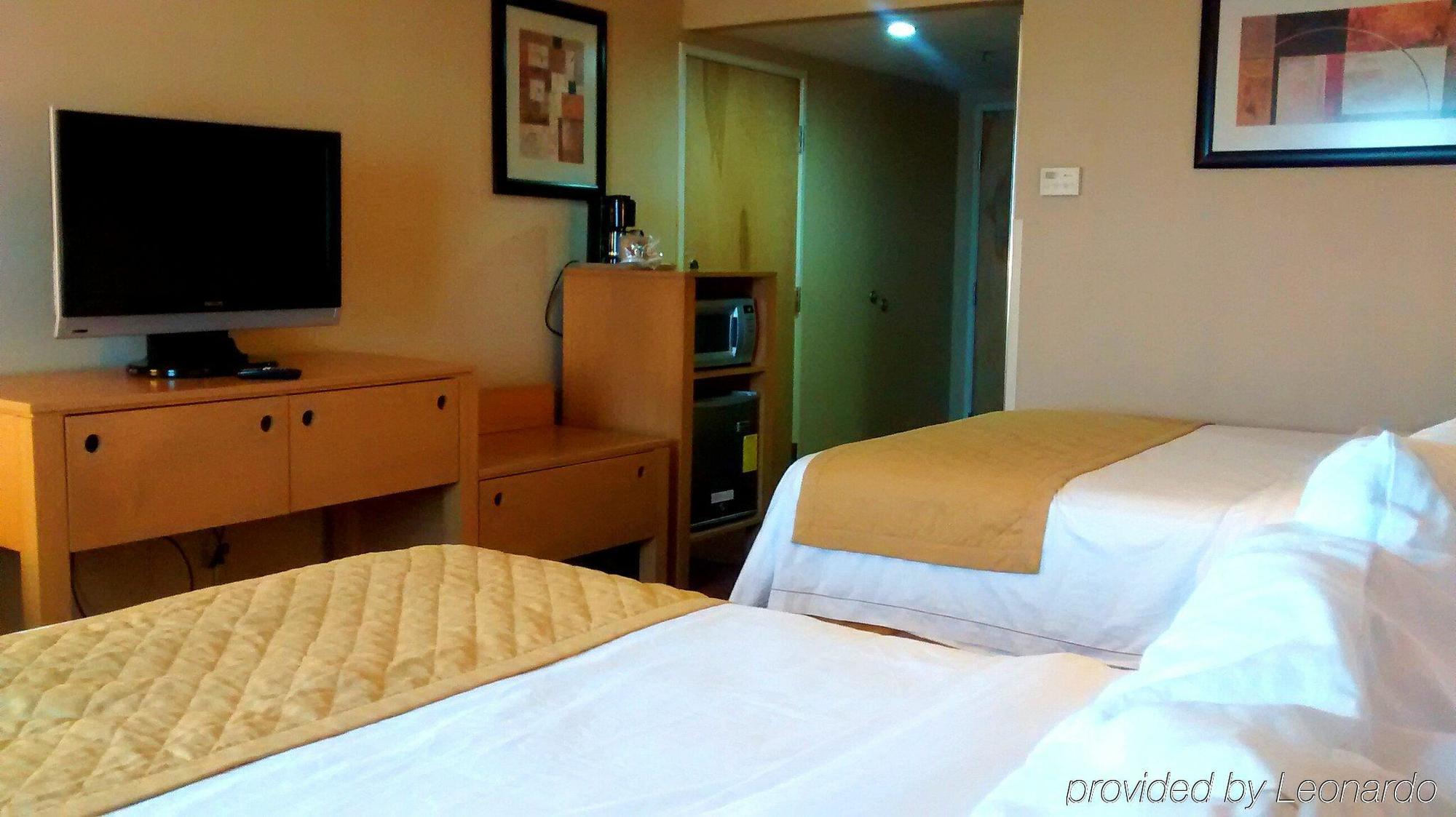 Holiday Inn Express Saltillo Zona Aeropuerto By Ihg Kültér fotó