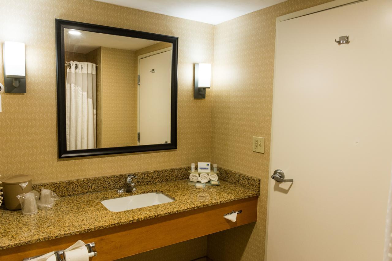 Holiday Inn Express Saltillo Zona Aeropuerto By Ihg Kültér fotó