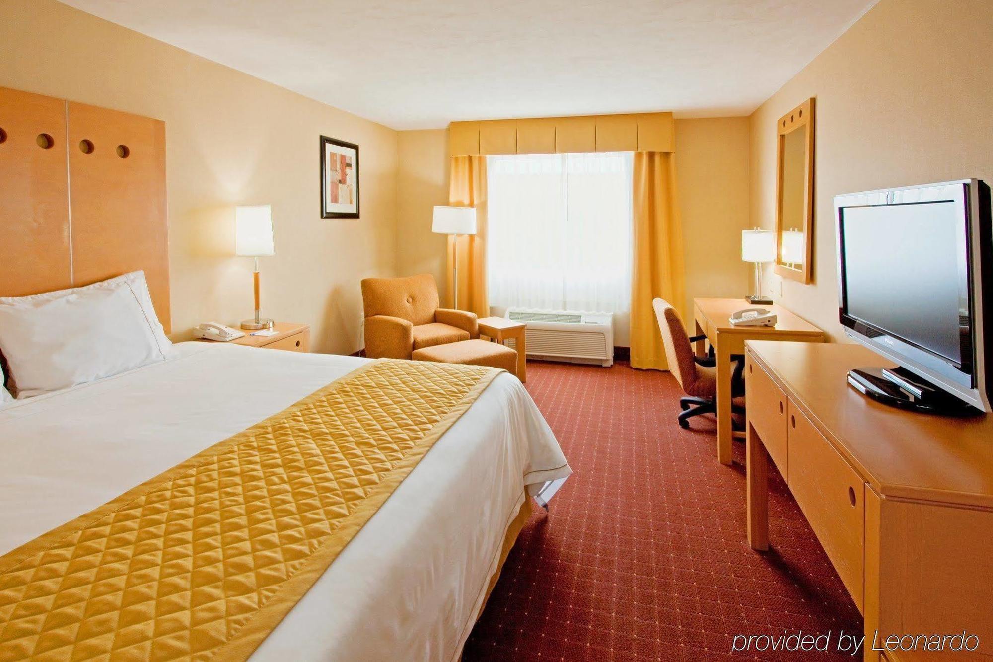 Holiday Inn Express Saltillo Zona Aeropuerto By Ihg Kültér fotó