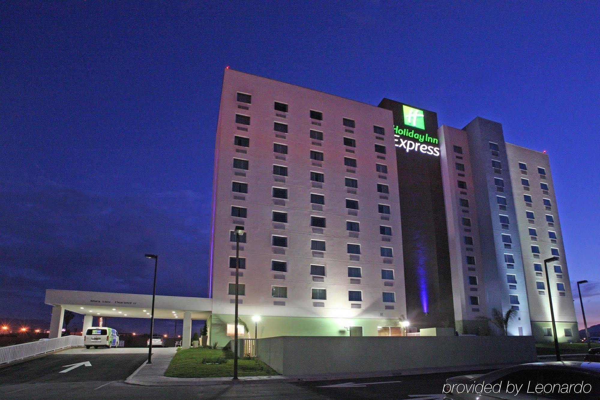 Holiday Inn Express Saltillo Zona Aeropuerto By Ihg Kültér fotó